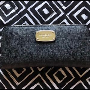 Michael Kors wallet